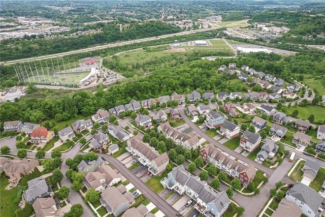 1312 Village Lane, South Fayette, PA 15017