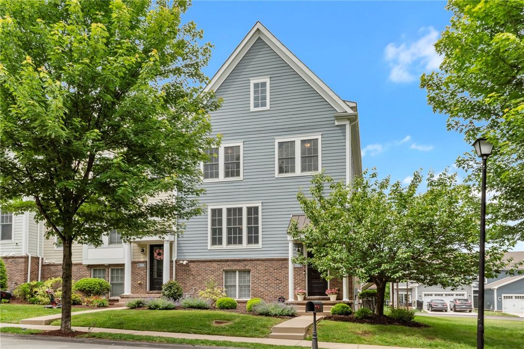 1312 Village Lane, South Fayette, PA 15017