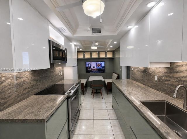 9511 Collins Avenue 1507, Surfside, FL 33154
