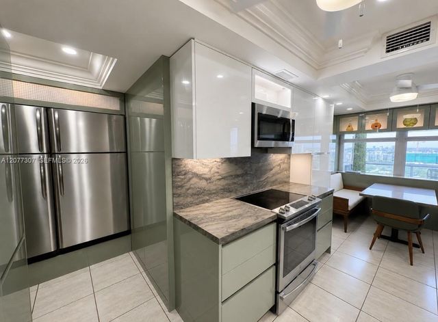 9511 Collins Avenue 1507, Surfside, FL 33154