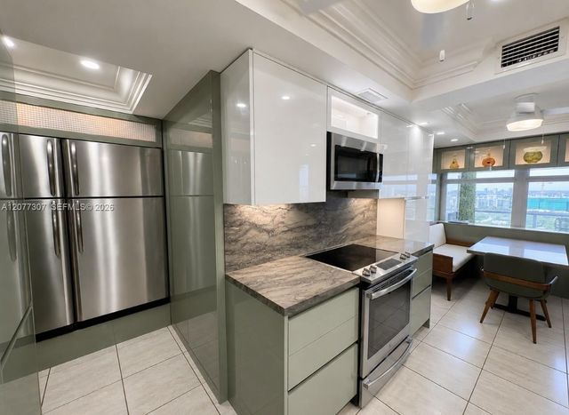 9511 Collins Avenue 1507, Surfside, FL 33154