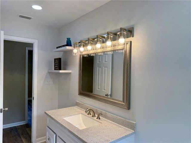 2203 Rosa Drive, Mobile, AL 36617