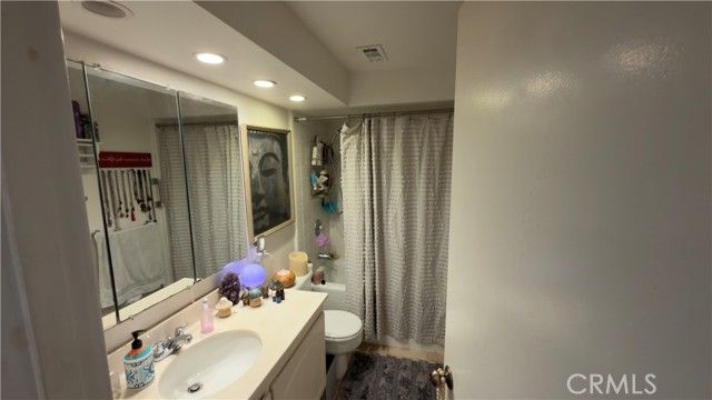 3940 Gresham Street 344, San Diego, CA 92109