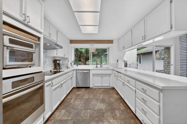 3440 Meadow Way, Rocklin, CA 95677