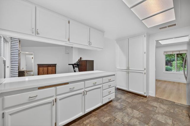 3440 Meadow Way, Rocklin, CA 95677