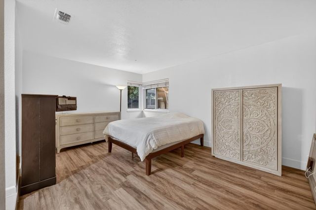 3440 Meadow Way, Rocklin, CA 95677