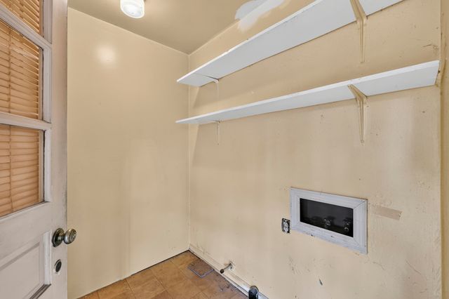 686 Harr Circle, Lexington, KY 40505