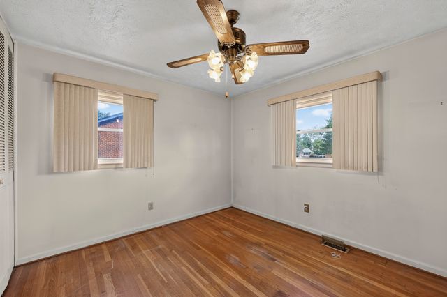 686 Harr Circle, Lexington, KY 40505