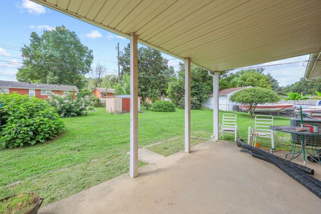686 Harr Circle, Lexington, KY 40505