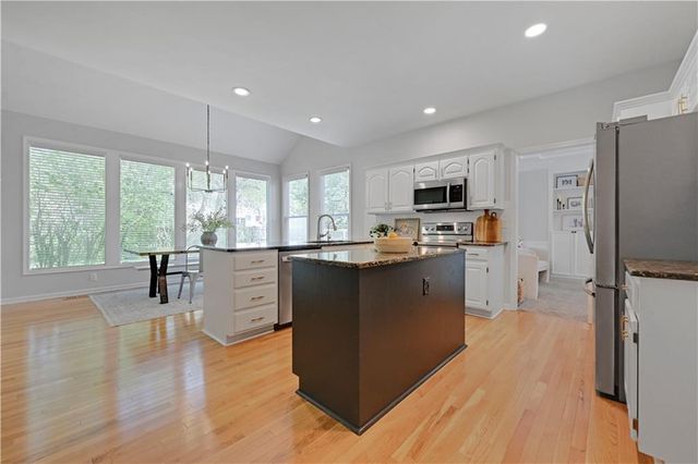 2900 W 131st Street, Leawood, KS 66209