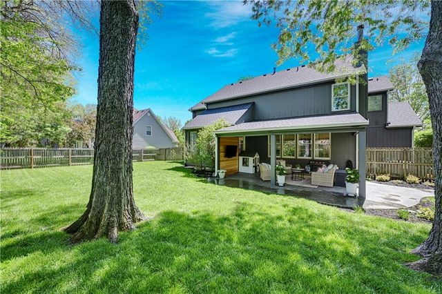 2900 W 131st Street, Leawood, KS 66209