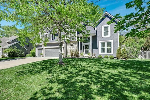 2900 W 131st Street, Leawood, KS 66209
