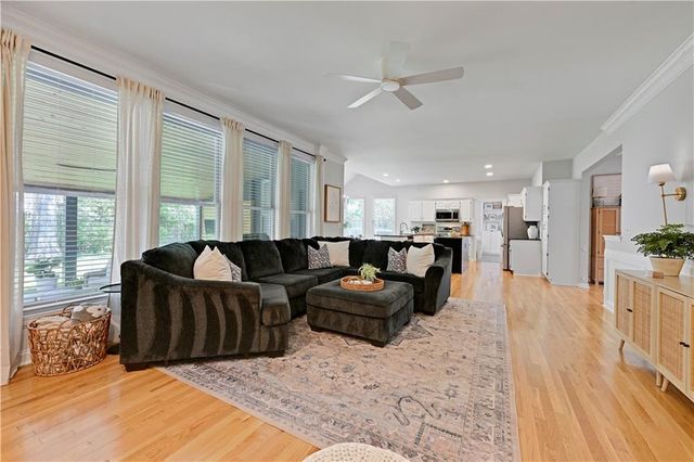 2900 W 131st Street, Leawood, KS 66209