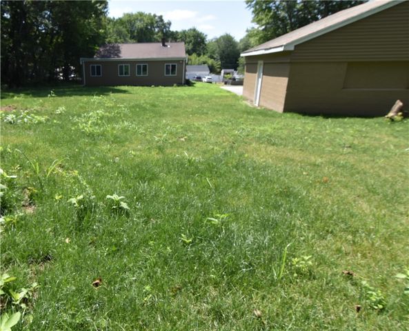 304 Getchell Avenue, Woonsocket, RI 02895