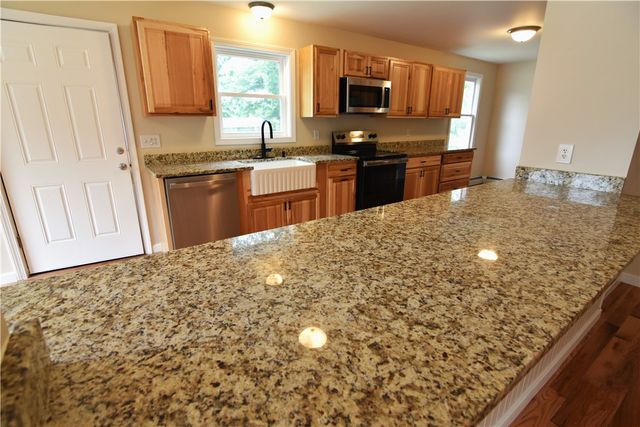 304 Getchell Avenue, Woonsocket, RI 02895