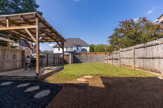 1307 Greenbrook Lane, Hixson, TN 37343