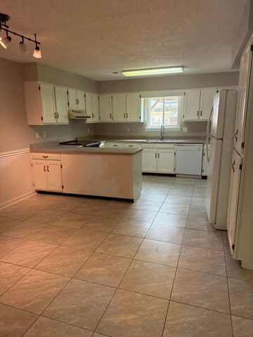 1307 Greenbrook Lane, Hixson, TN 37343