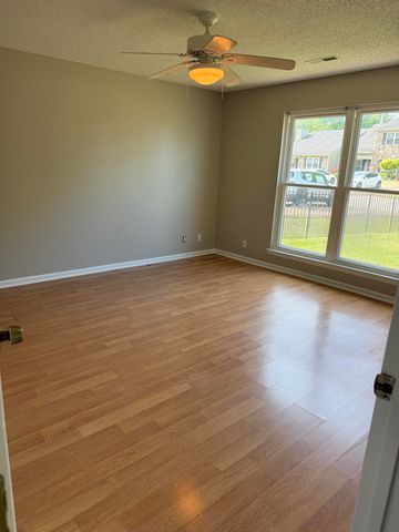 1307 Greenbrook Lane, Hixson, TN 37343