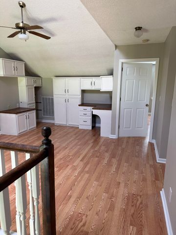 1307 Greenbrook Lane, Hixson, TN 37343
