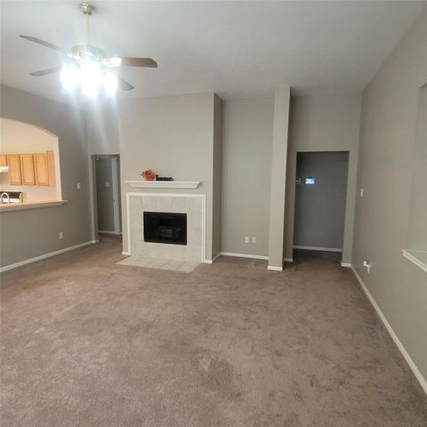 1411 Hunter Ridge Court, Fresno, TX 77545