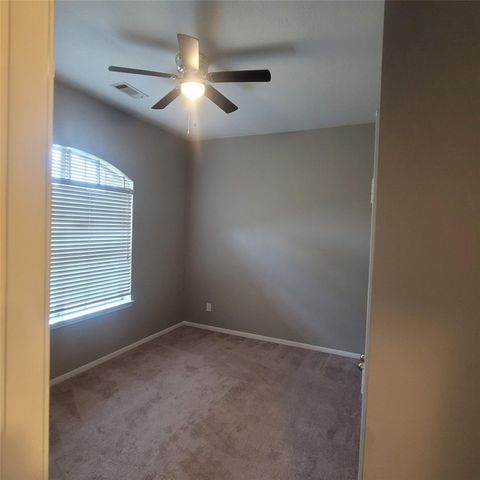 1411 Hunter Ridge Court, Fresno, TX 77545