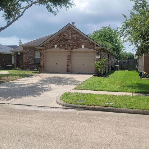 1411 Hunter Ridge Court, Fresno, TX 77545