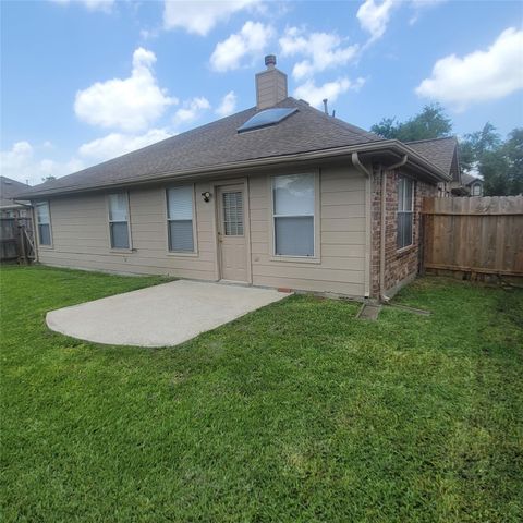1411 Hunter Ridge Court, Fresno, TX 77545