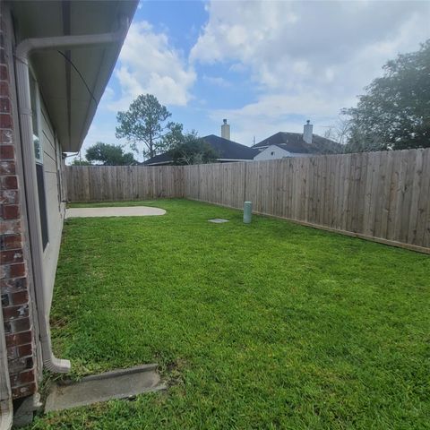 1411 Hunter Ridge Court, Fresno, TX 77545