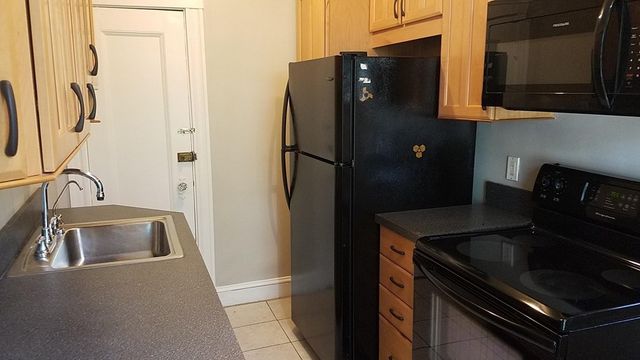 6 Washington Avenue 20, Cambridge, MA 02140