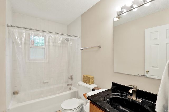 2210 S Laurelwood Circle, Bloomington, IN 47401