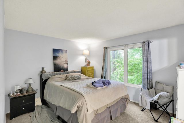 2210 S Laurelwood Circle, Bloomington, IN 47401