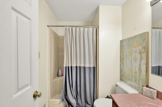 2210 S Laurelwood Circle, Bloomington, IN 47401