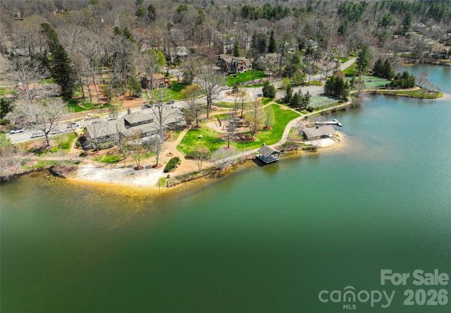107 Mountain Drive, Biltmore Lake, NC 28715