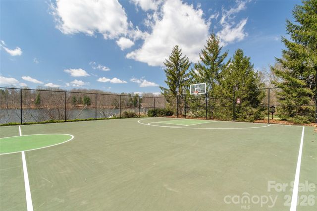 107 Mountain Drive, Biltmore Lake, NC 28715