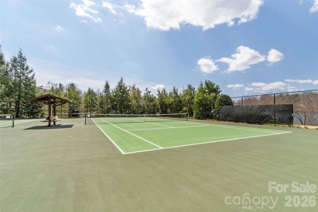 107 Mountain Drive, Biltmore Lake, NC 28715