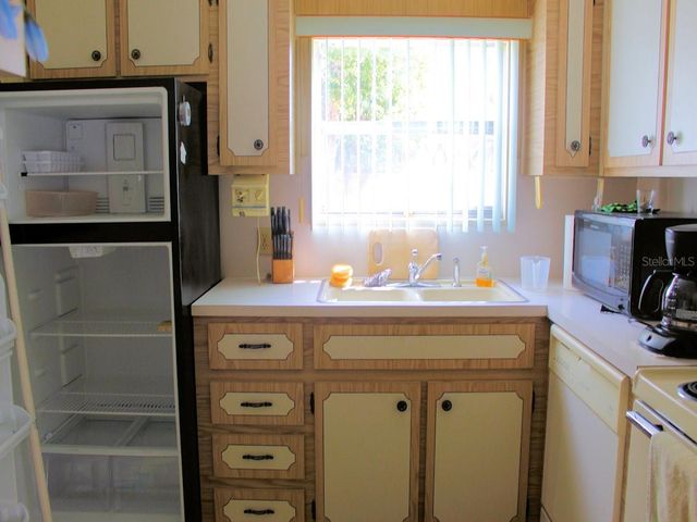 2E PINDO PALM STREET E, Largo, FL 33770