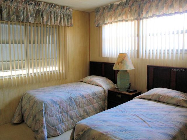 2E PINDO PALM STREET E, Largo, FL 33770