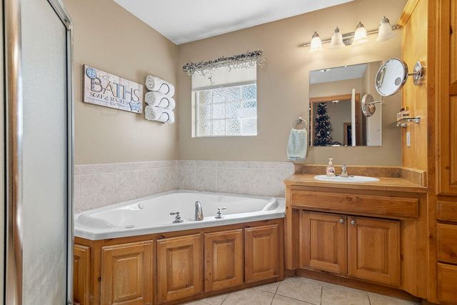 3186 N Nixon Avenue, Springfield, MO 65803