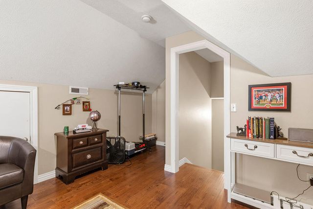 3186 N Nixon Avenue, Springfield, MO 65803
