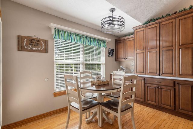 3186 N Nixon Avenue, Springfield, MO 65803
