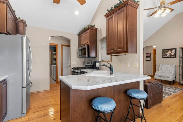 3186 N Nixon Avenue, Springfield, MO 65803