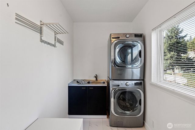 1229 Queets Drive, Fox Island, WA 98333