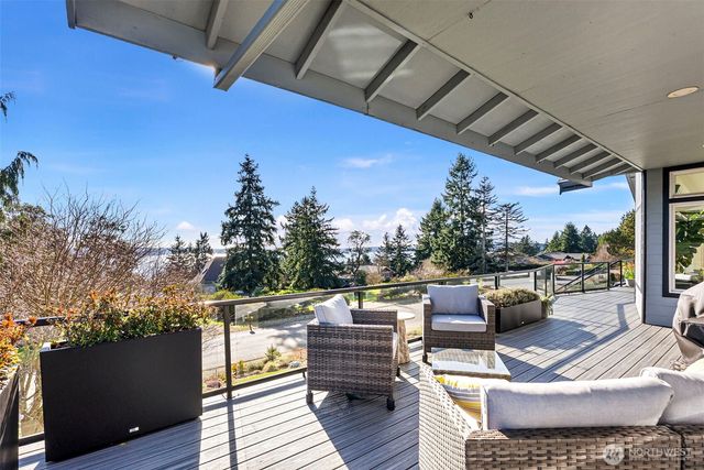 1229 Queets Drive, Fox Island, WA 98333