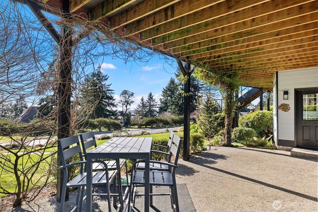 1229 Queets Drive, Fox Island, WA 98333