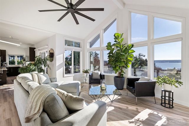 1229 Queets Drive, Fox Island, WA 98333