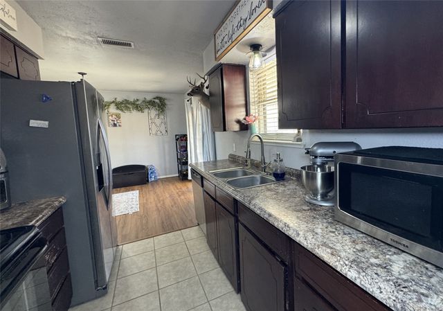 1150 N Seaman Street, Eastland, TX 76448