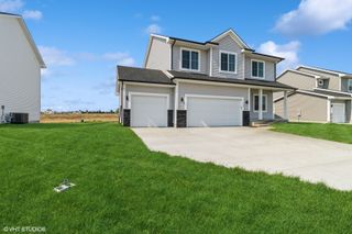 319 41st Street SW, Altoona, IA 50009