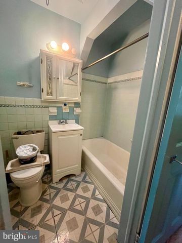 28 HAWAII AVE NE, Washington, DC 20011
