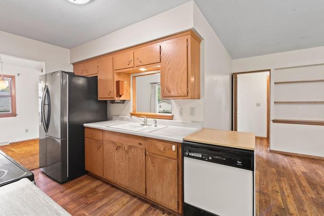 1927 Michigan AVENUE, Waukesha, WI 53188