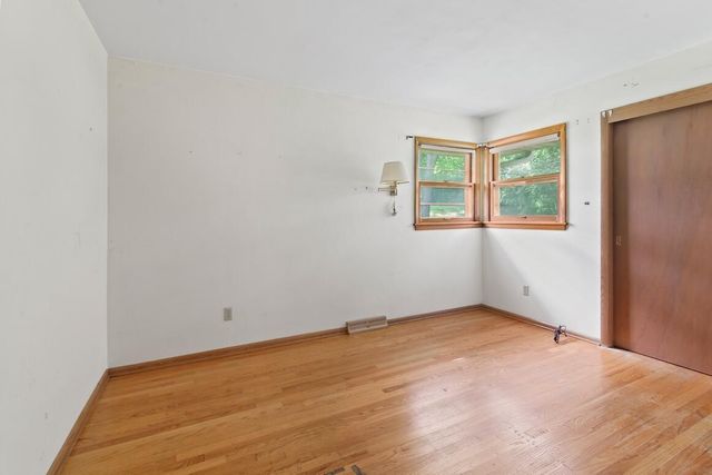 1927 Michigan AVENUE, Waukesha, WI 53188